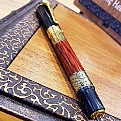 Toptan Gold Desenli Metal Roller Kalem Toptan Gold Desenli Metal Roller Kalem