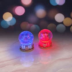 Toptan Sevgili Çift Temalı Işıklı Mini Kar Küresi Toptan Sevgili Çift Temalı Işıklı Mini Kar Küresi